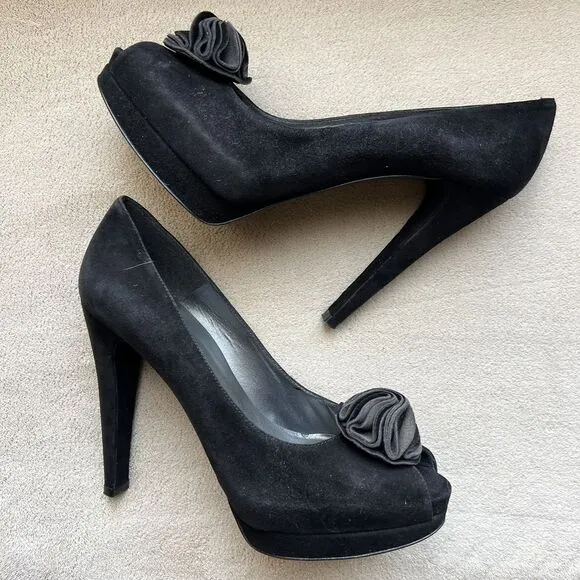 Stuart Weitzman Black Suede Floral Peep Toe Stiletto Heels Women’s 8.5 Evening