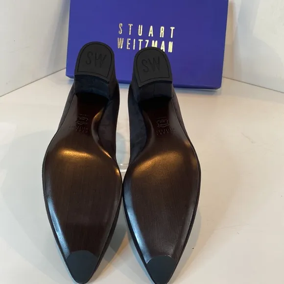 Stuart Weitzman Charcoal Suede Rounded Block Heel Pumps BNIB Narrow Size 8.5N