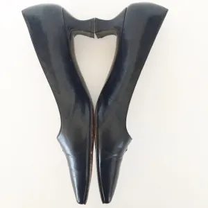 Stuart Weitzman || DARK NAVY Block Kitten Heel