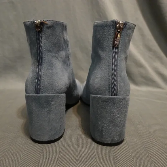 STUART WEITZMAN Light Blue Suede Ankle Boots, size 8M