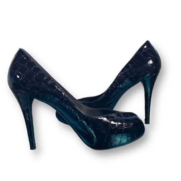 Stuart Weitzman Platform Heels Black Patent Leather Snakeskin Embossed Pumps