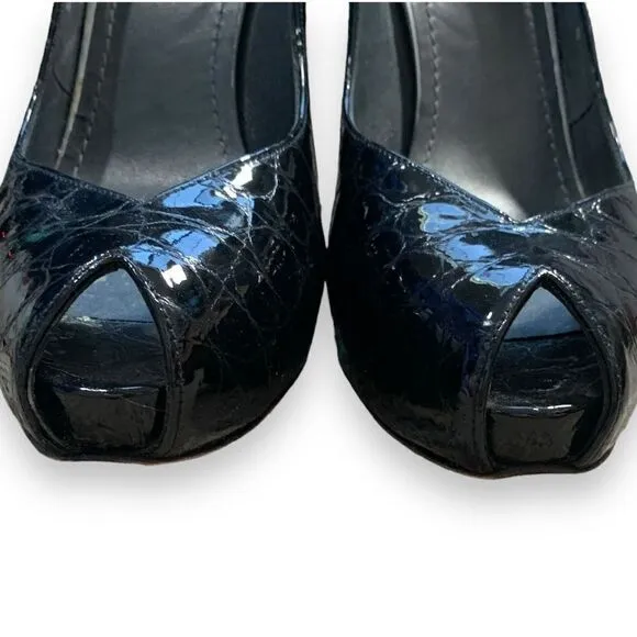 Stuart Weitzman Platform Heels Black Patent Leather Snakeskin Embossed Pumps