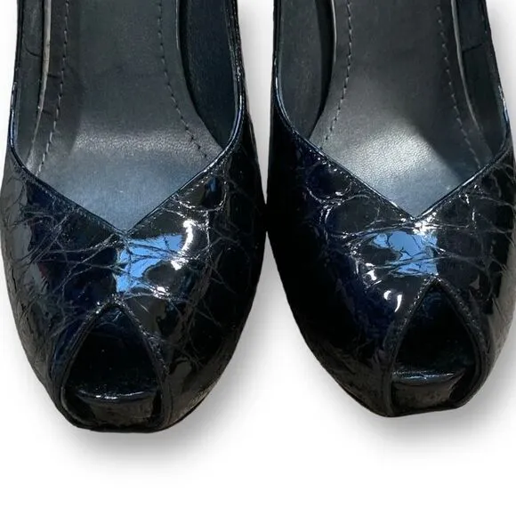 Stuart Weitzman Platform Heels Black Patent Leather Snakeskin Embossed Pumps