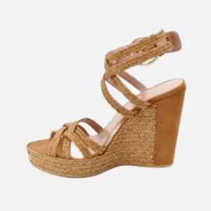 Stuart Weitzman Reins wedge sandals. Size 10