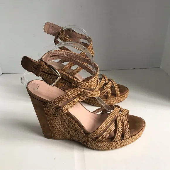 Stuart Weitzman Reins wedge sandals. Size 10