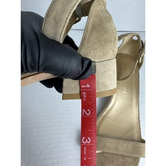 Stuart Weitzman Sandals Beige Suede US 8.5 Low Block Heel EU 39