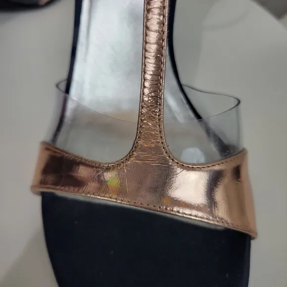 Stuart Weitzman Sincity T Strap Rose Gold and Navy Heeled Sandal Size 8