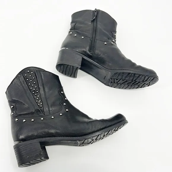 Stuart Weitzman Studded Leather Studded Moto Ankle Boots Block Heel Black Size 6