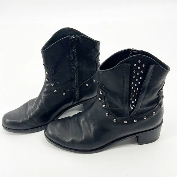 Stuart Weitzman Studded Leather Studded Moto Ankle Boots Block Heel Black Size 6
