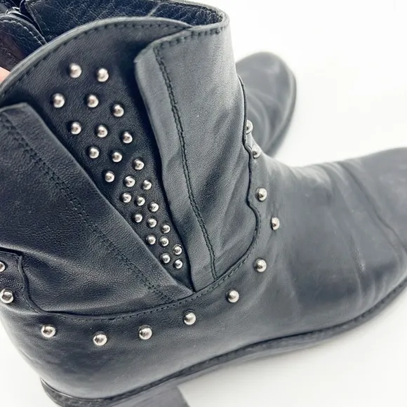 Stuart Weitzman Studded Leather Studded Moto Ankle Boots Block Heel Black Size 6