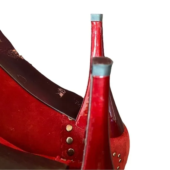 Stuart Weitzman Studded Suede Shoes Stilettos Size 8.5 Red