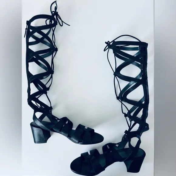 STUART WEITZMAN | Tall Grecian Gladiator Sandals