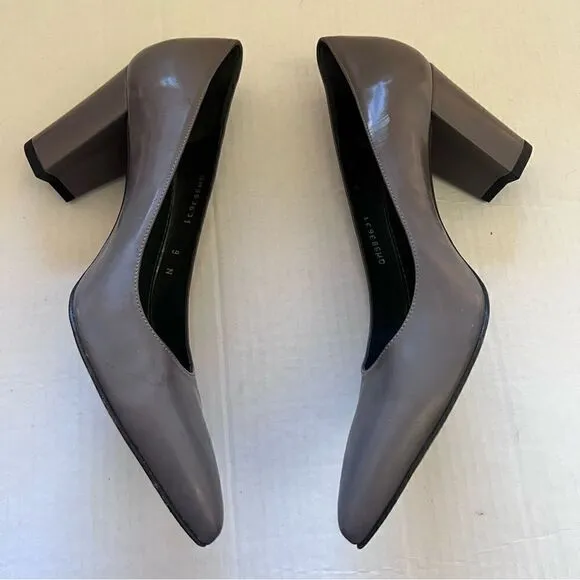 Stuart Weitzman Taupe Block Heel size 9 N