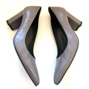 Stuart Weitzman Taupe Block Heel size 9 N