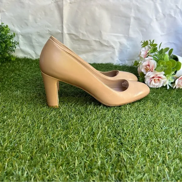 Stuart Weitzman VIDA 75 PUMP in ADOBE  women size 7.5 new