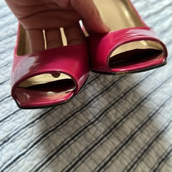 😊Stuart Weitzman Womens Metallic Pink Patent Leather Open Toe Pumps size…