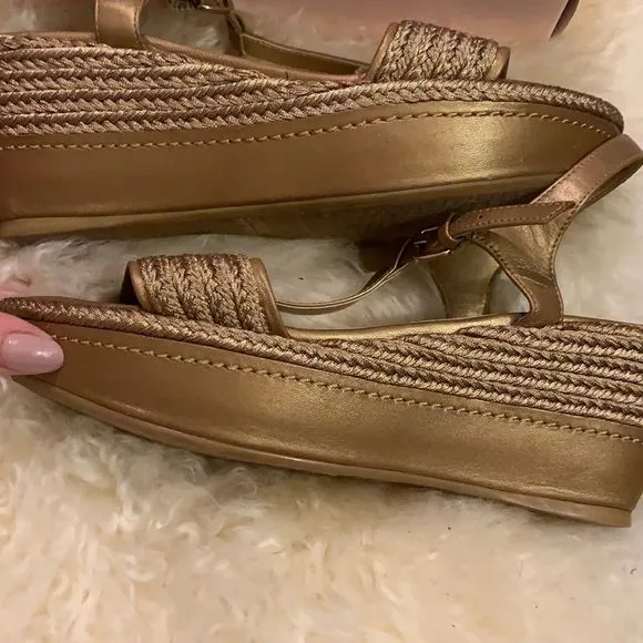 Stuart Weitzman metallic raffia Flatty sandals