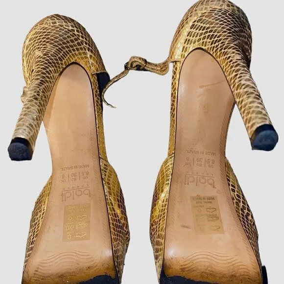 Stunning 5” platform heels, metallic gold lizard  embossed leather shoes  8.5