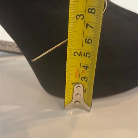 Stunning Stuart Weitzman Mint Black &amp; Gold Women's Suede Platform Heels Worn 1x