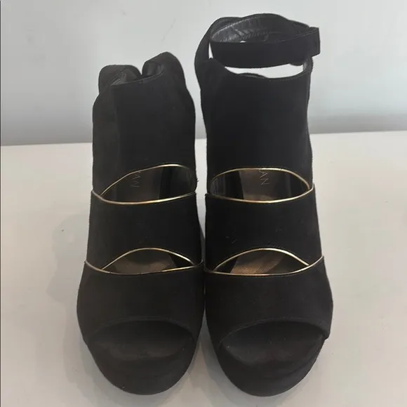 Stunning Stuart Weitzman Mint Black &amp; Gold Women's Suede Platform Heels Worn 1x