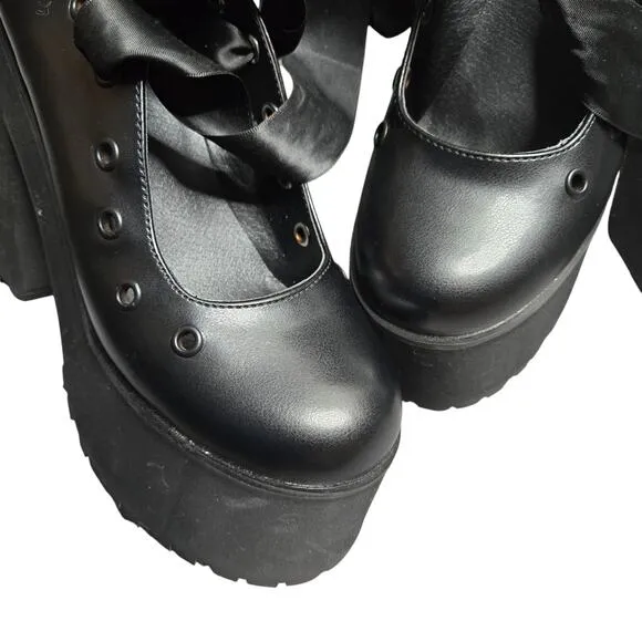 Sugar Thrillz Dancing Hearts Platform Boots - Black Size: 7