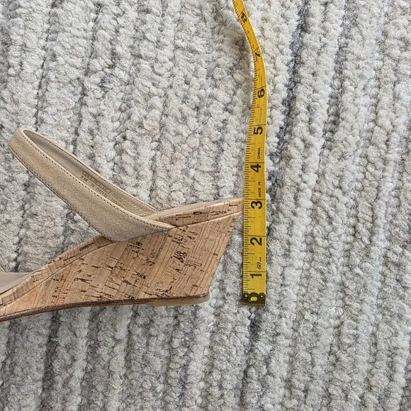 SUPER CLEAN Stuart Weitzman Aleena 50 Wedge Sandals Size 8.5 Tan Suede