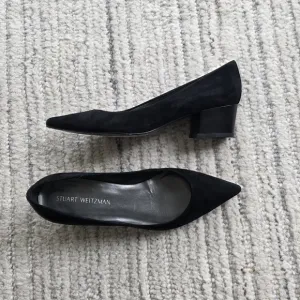 SUPER CLEAN Stuart Weitzman Black Suede Heel 9 / 9M