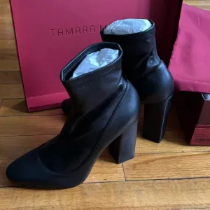 Tamara Mellon Caress Ankle 105 Napa Leather Boots 37.5