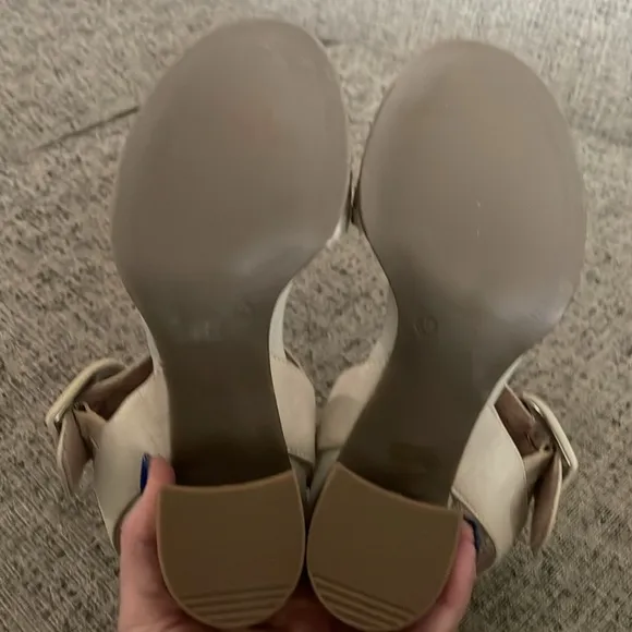 Tamaris Danni Cream Block Heel Leather Sandals Size 38 US