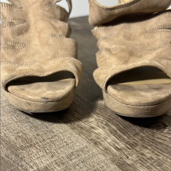 Tan Block Heel Sandals with Crisscross Straps