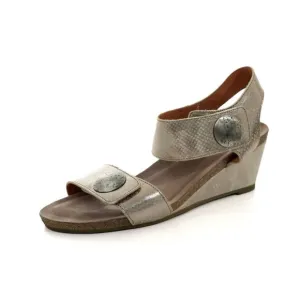 Taos Carousel 2 Wedge Leather Sandals Women's Sz 11 Shoes