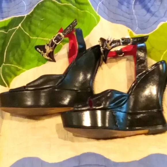 Terry de Havilland Gothic Black Sculpted Heel  Shoes Silver Heart Dagger 39 Rare