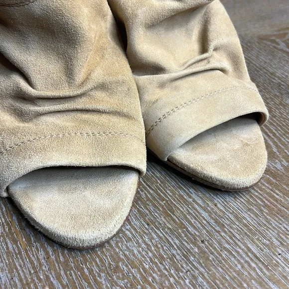 THE SELLER Tan Suede Leather Slouch Block Heel Sandals 38