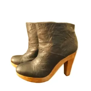 Theory Boots Women's Size 8.5 Dark Brown Textured Leather Wooden Heel