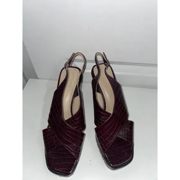 Theory Cross Lug Heel in Croc Print Leather Sandals size 38/US 8 made in Italy