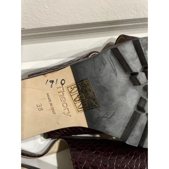 Theory Cross Lug Heel in Croc Print Leather Sandals size 38/US 8 made in Italy