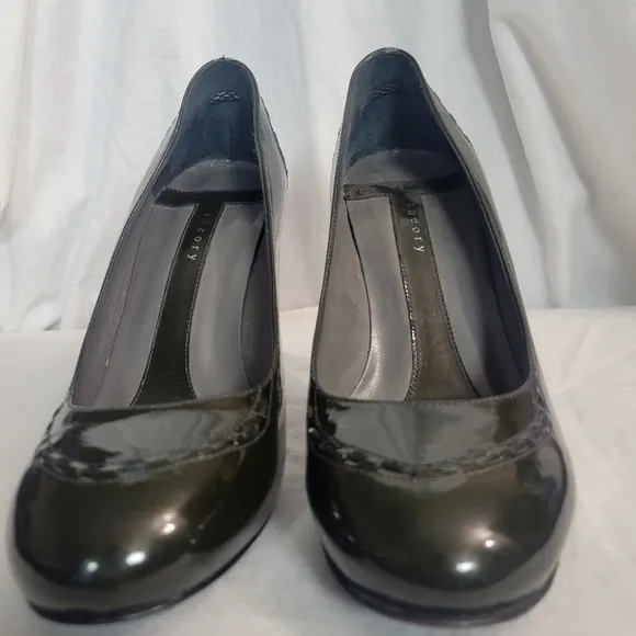 Theory Womens dark olive green patent leather high heel pumps 5/36