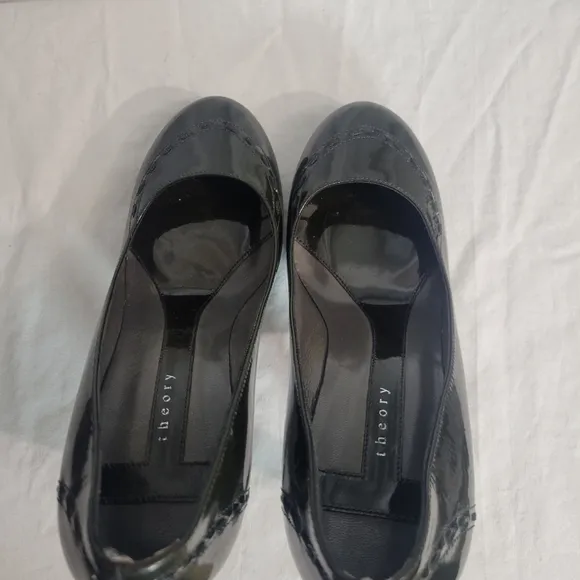 Theory Womens dark olive green patent leather high heel pumps 5/36
