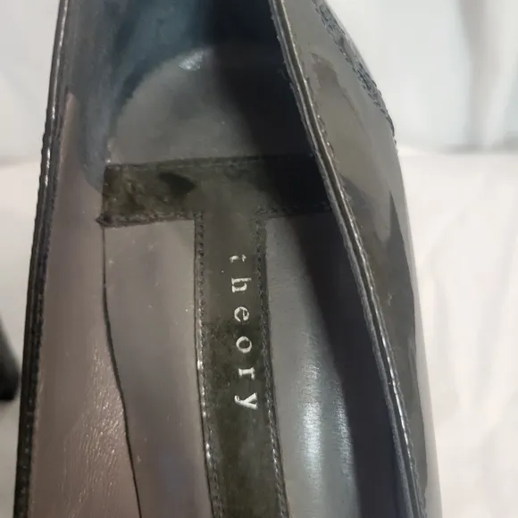 Theory Womens dark olive green patent leather high heel pumps 5/36