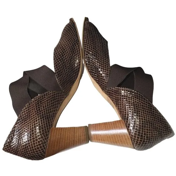 Thierry Rabotin Brown Snake Cross Strap Open-Toe Heel Sandal 38.5 US 8 /8.5 SB1