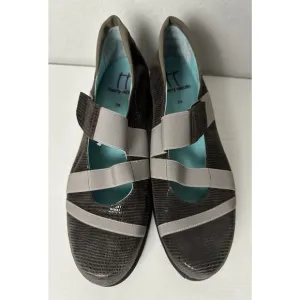 Thierry Rabotin Brown Strappy Wedge Shoes 39 US 8-8.5 Round Toe European Classic