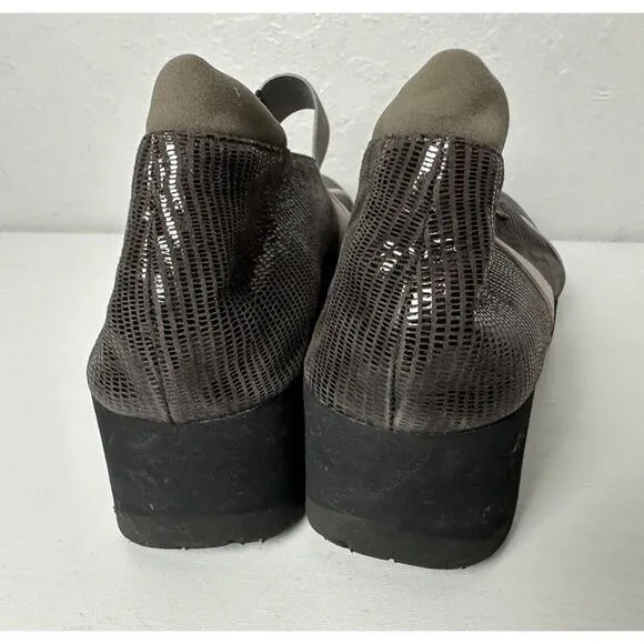 Thierry Rabotin Brown Strappy Wedge Shoes 39 US 8-8.5 Round Toe European Classic