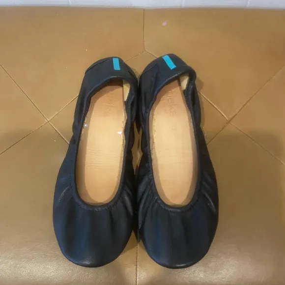 Tieks Black Leather Ballet Flats Comfortable Shoes Travel Casual Work Size 7