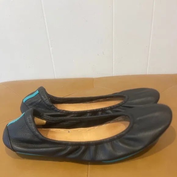 Tieks Black Leather Ballet Flats Comfortable Shoes Travel Casual Work Size 7
