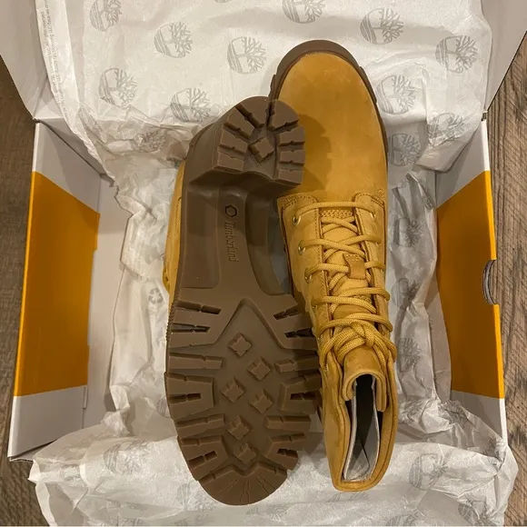Timberland Lana 6 IN Wheat Ankle Short Boots Bootie Shoes Heels Pumps NEW