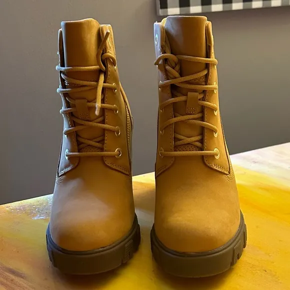 Timberland Lana Block Heel Wheat Nubuck Bootie Boots