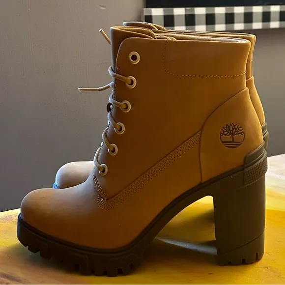 Timberland Lana Block Heel Wheat Nubuck Bootie Boots