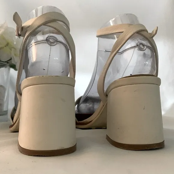 TOD’S Block Heel Leather Sandals