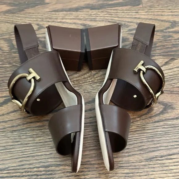 TOD’S Brown Leather Block Heel Sandals Gold Chain Link Detail - Size 8.5 (38.5)
