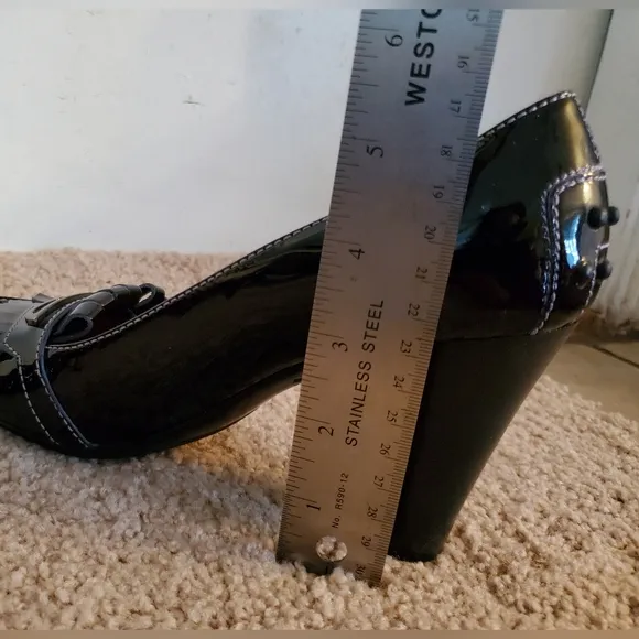 TODS Fringe Darkest Purple Patent Leather Driver Loafer Pumps Sz 38